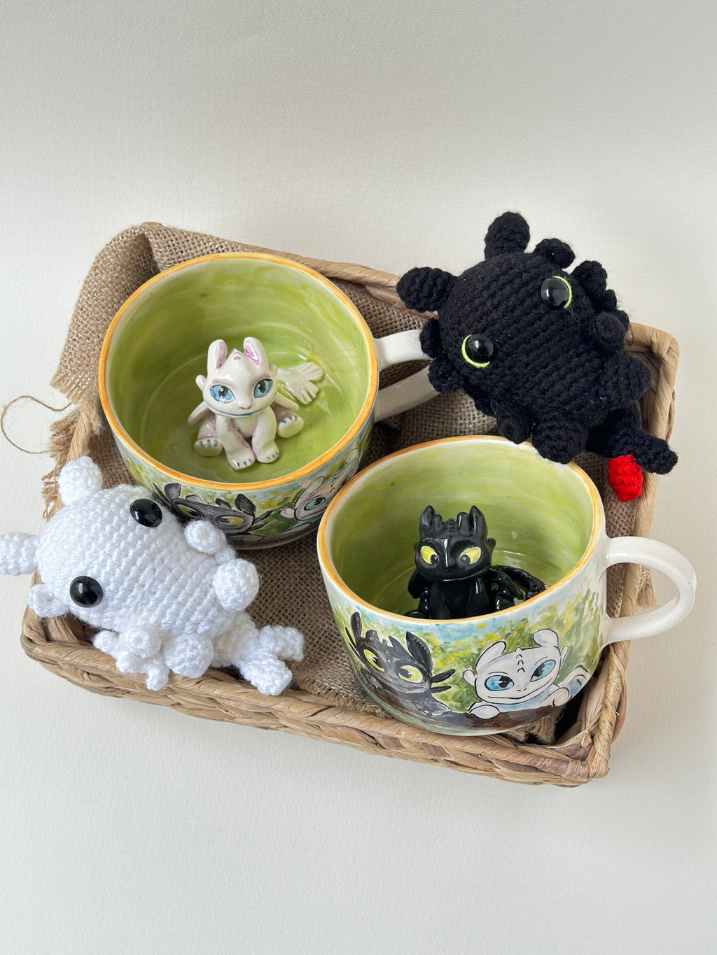 How to Train Your Dragon mugs and keychains