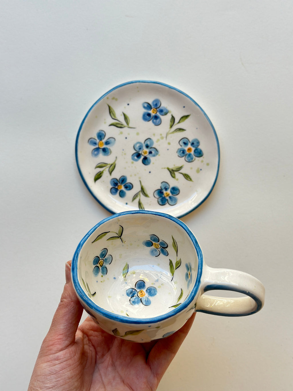 Flowers handmade cup and plate