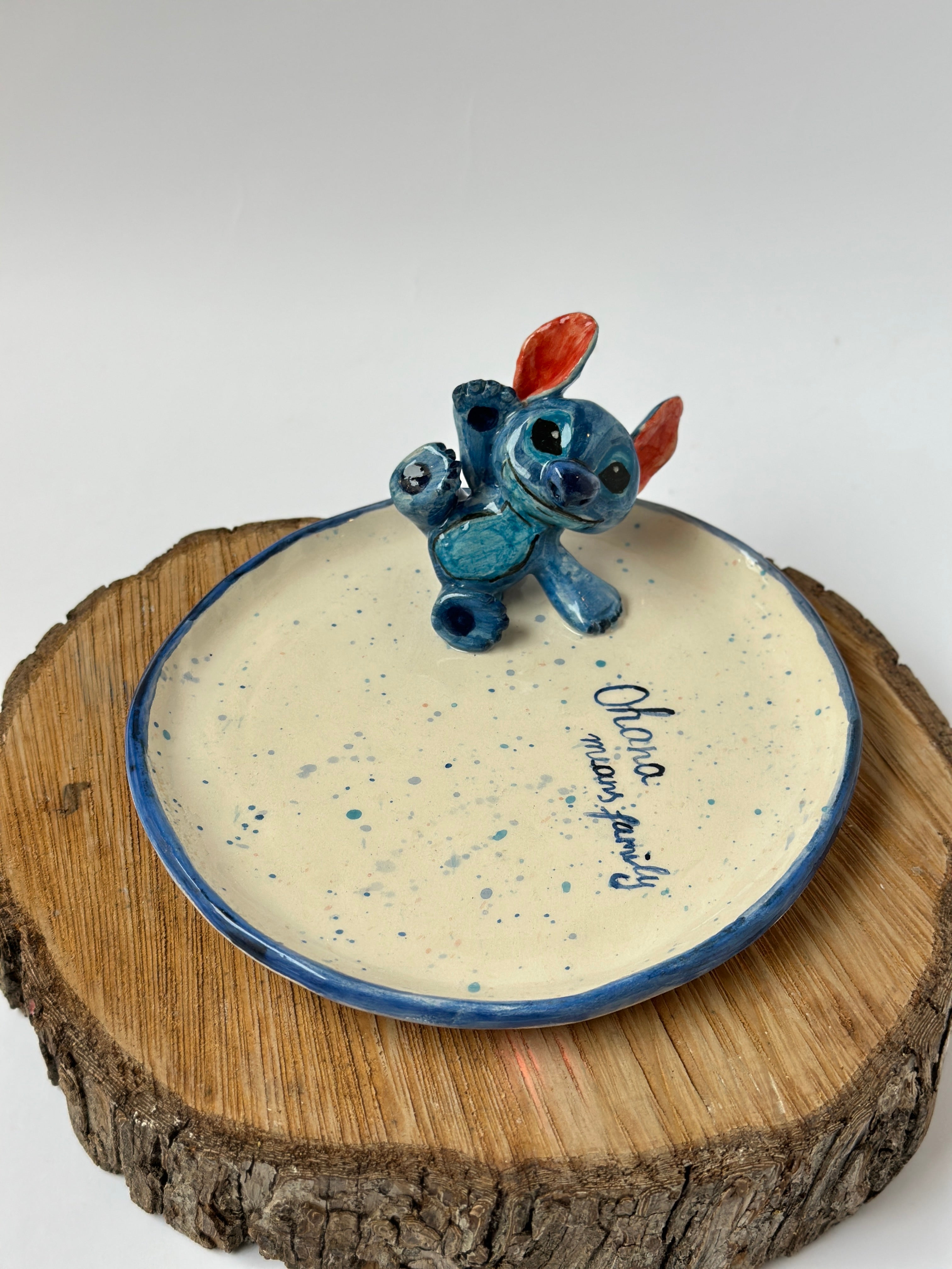 Stitch handmade plate