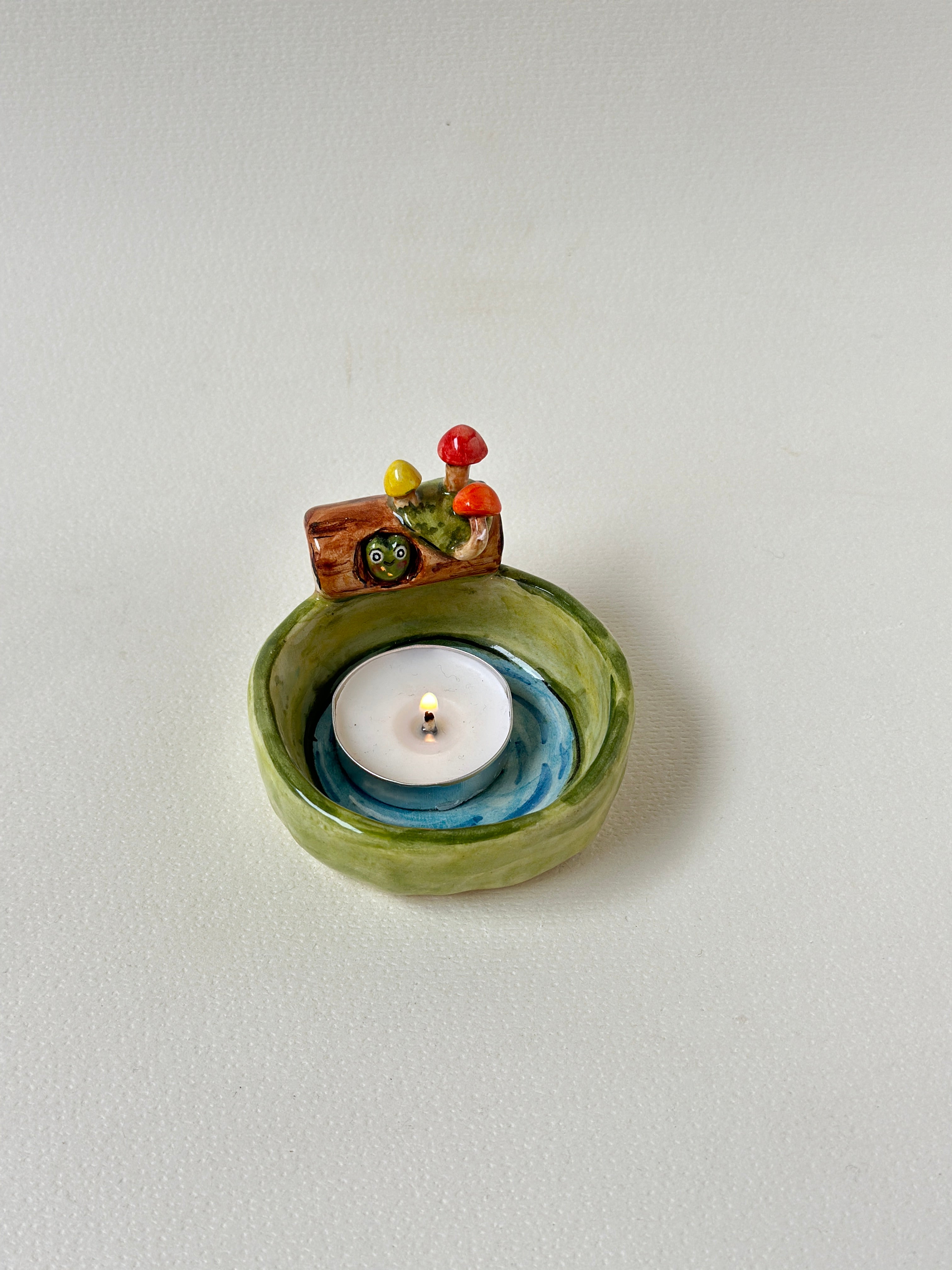 Frog handmade candle holder