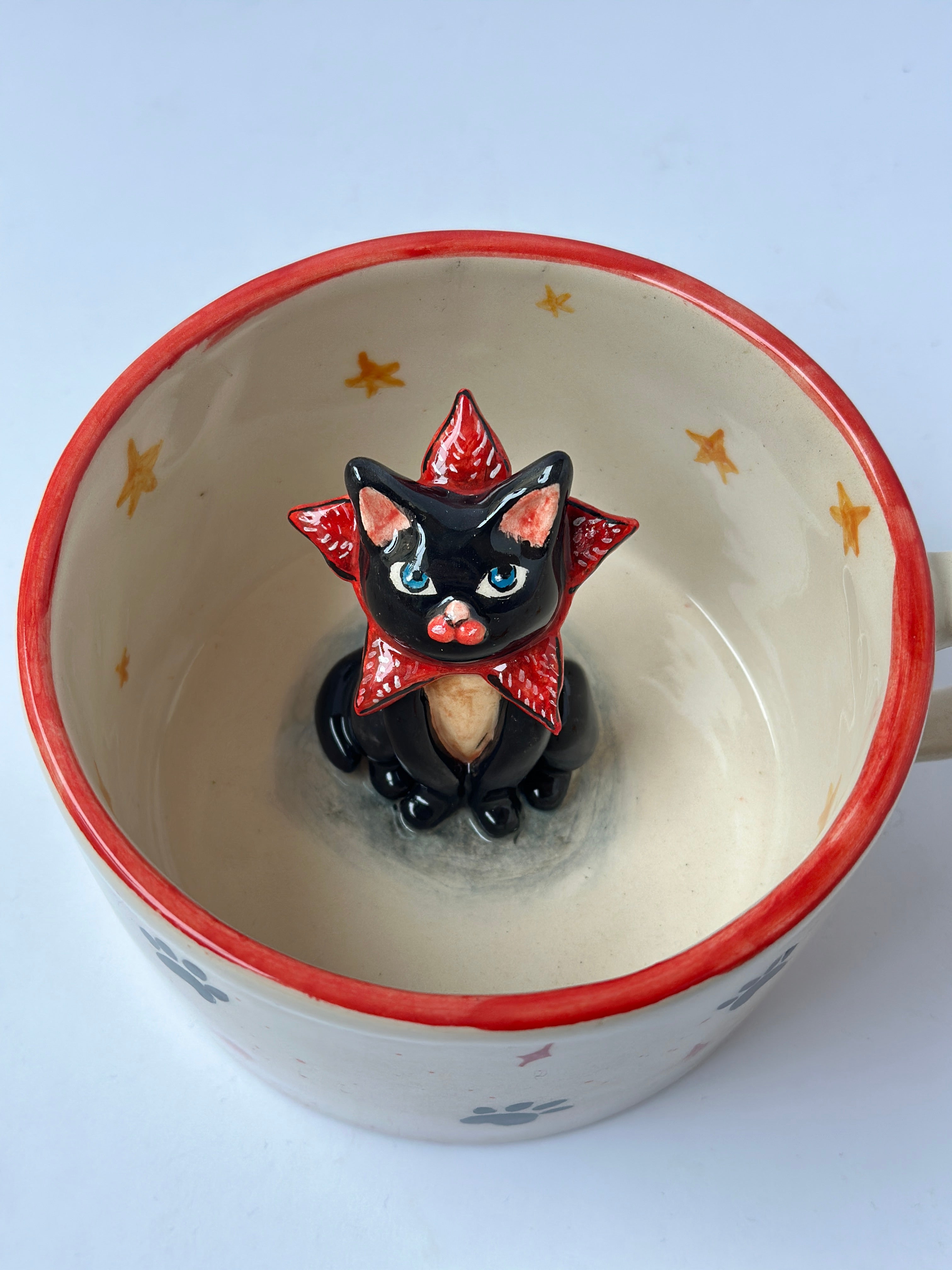 Cat handmade mug 🐈‍⬛ (well-behaved cat)