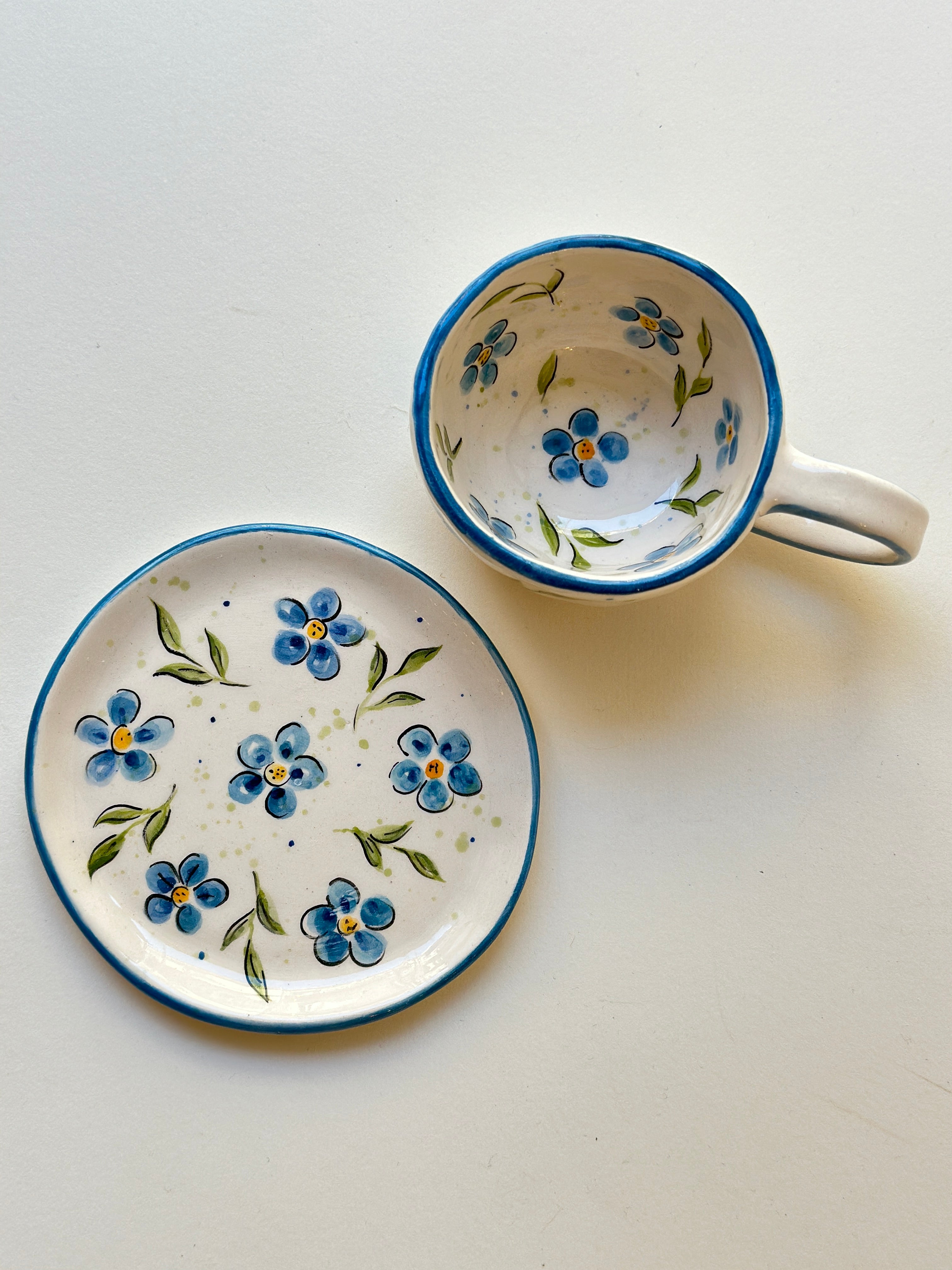 Flowers handmade cup and plate