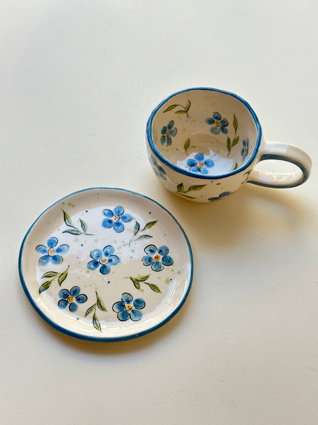 Flowers handmade cup and plate