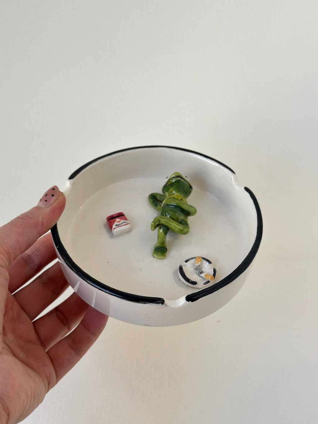 Kermit handmade ahstray