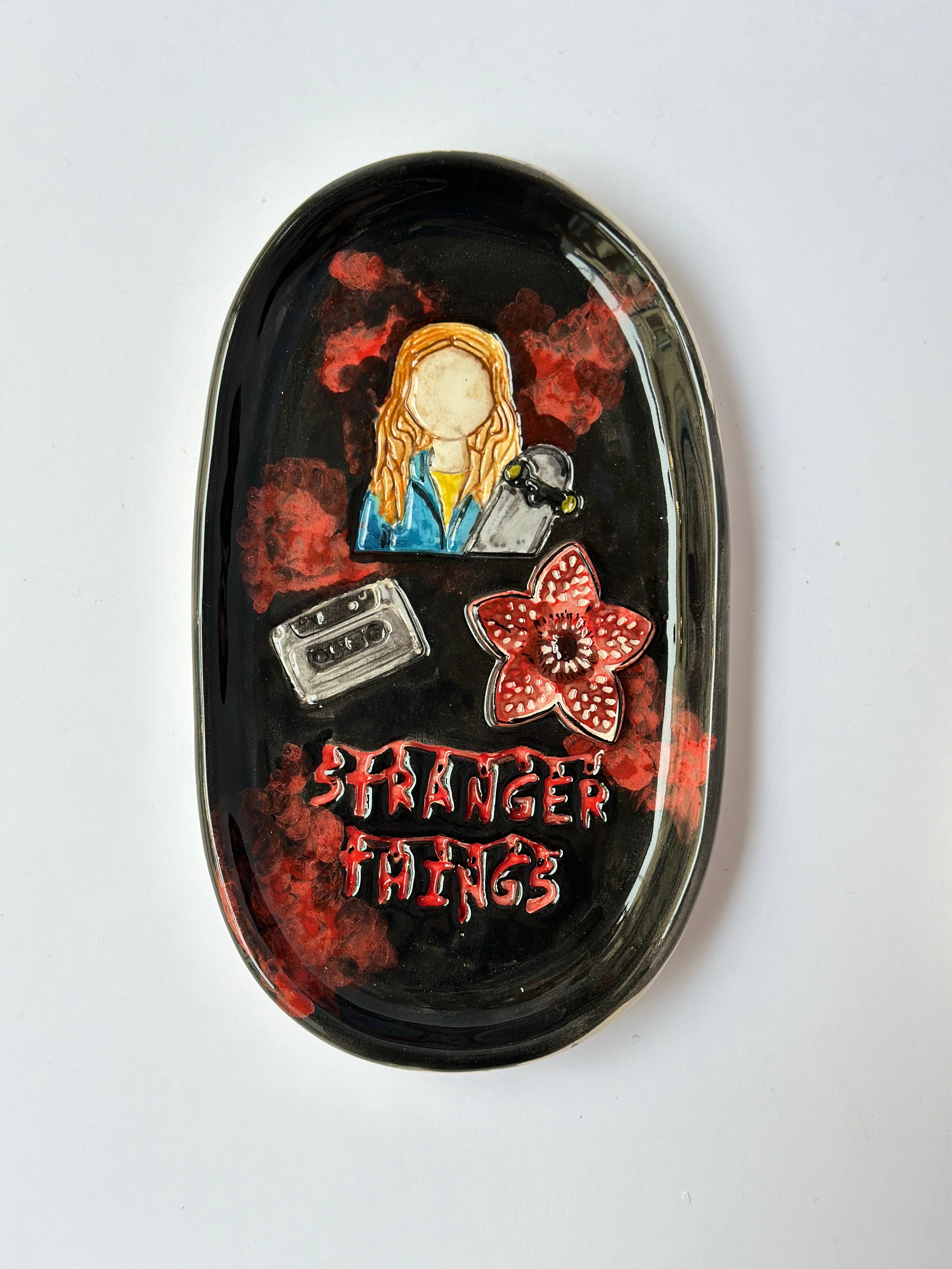 Stranger things “Max” handmade plate