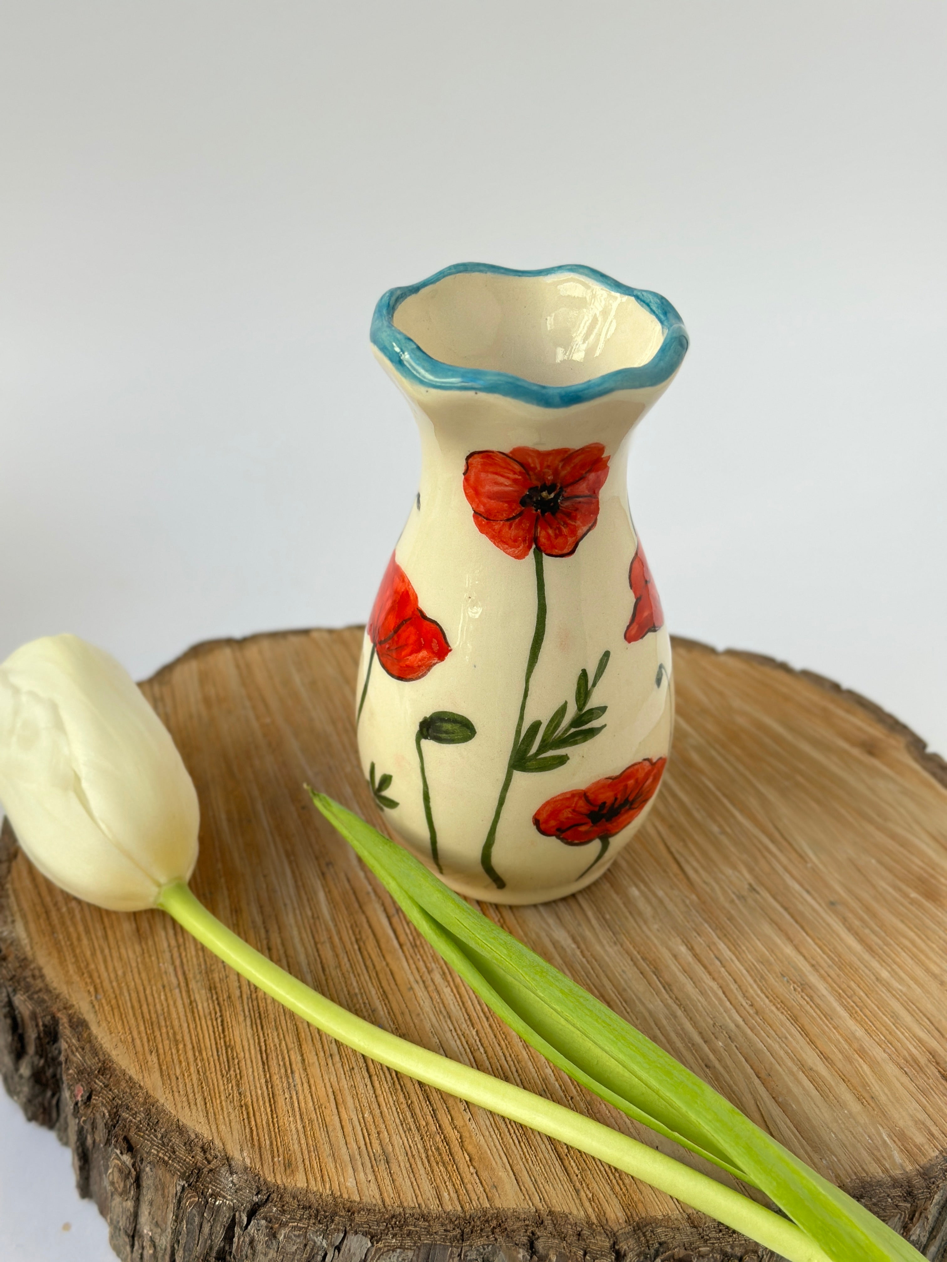 Handmade mini vase 11sm
