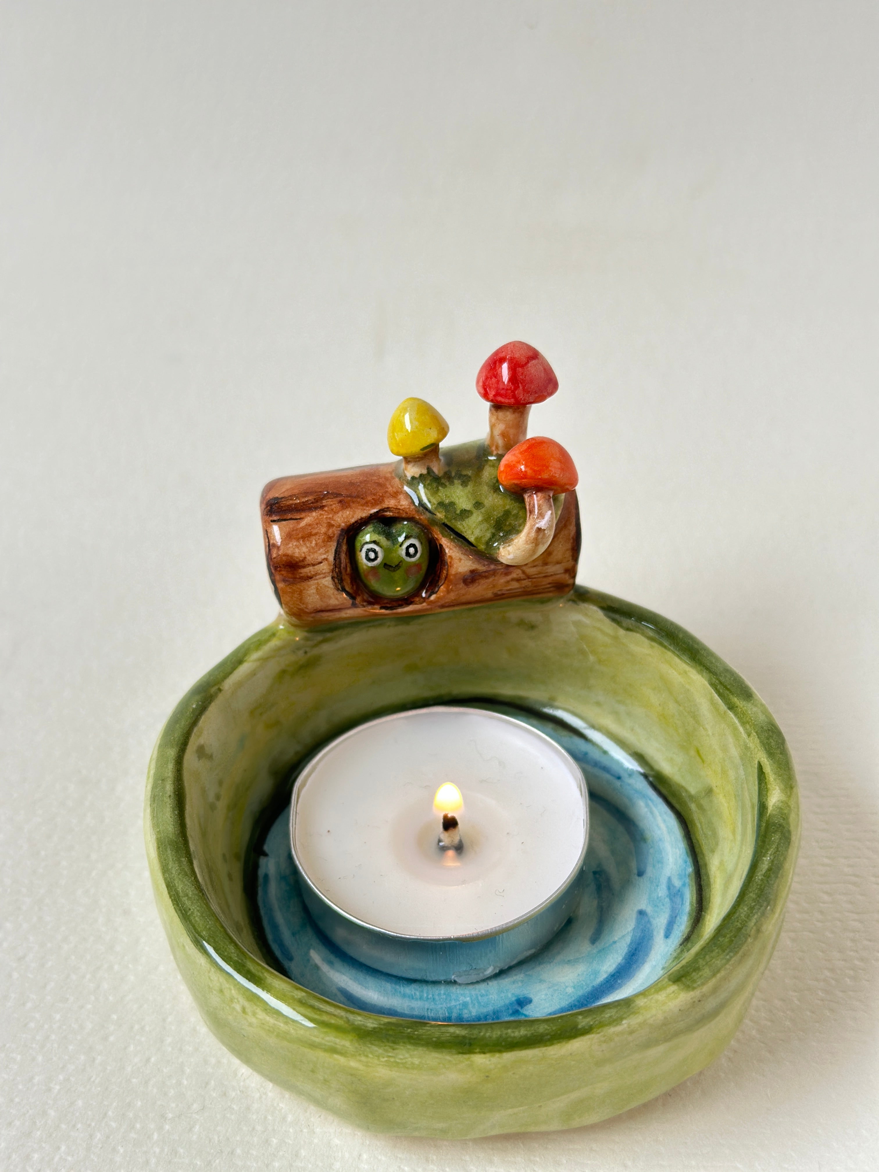 Frog handmade candle holder