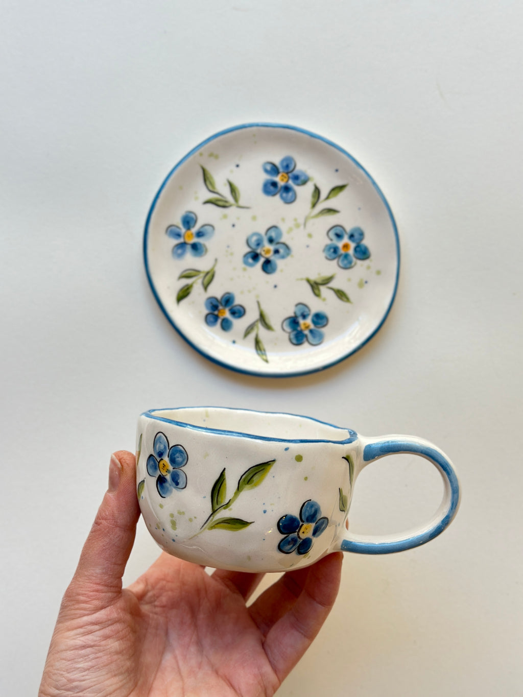 Flowers handmade cup and plate