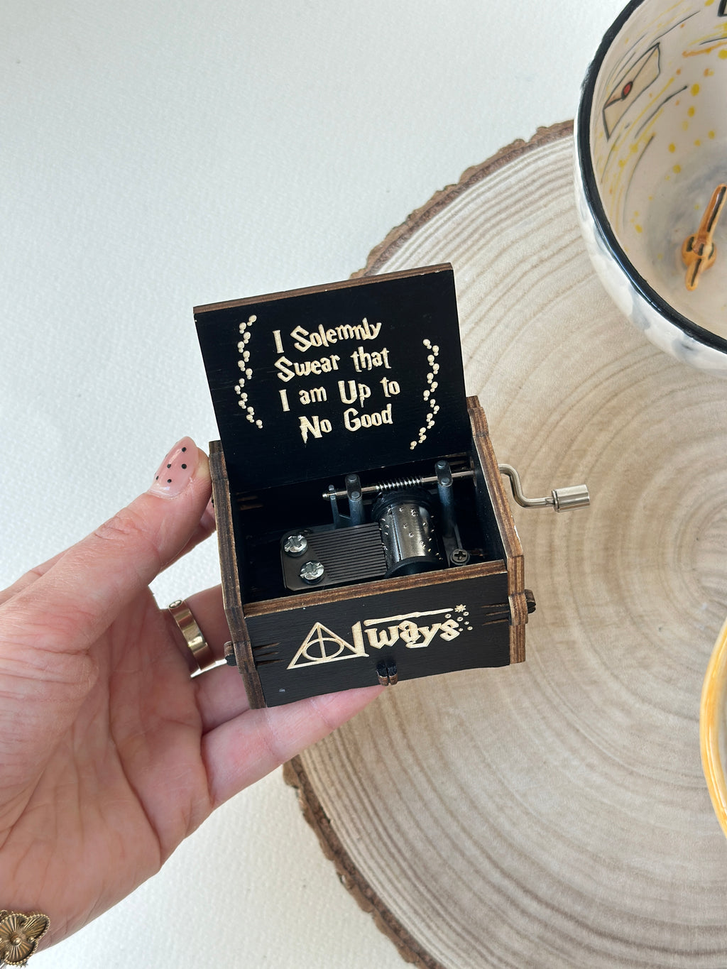 Harry Potter special gift box ( handmade mug, plate, keychain, notebook, music box)