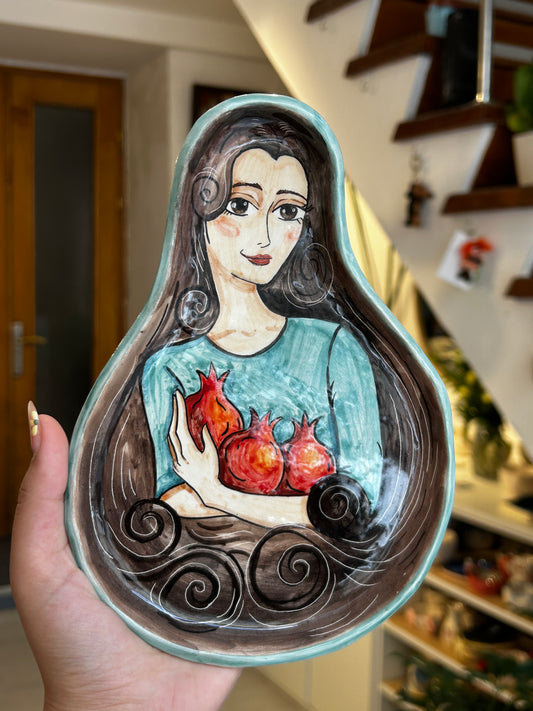”Azerbaijan girl” handmade plate🍀