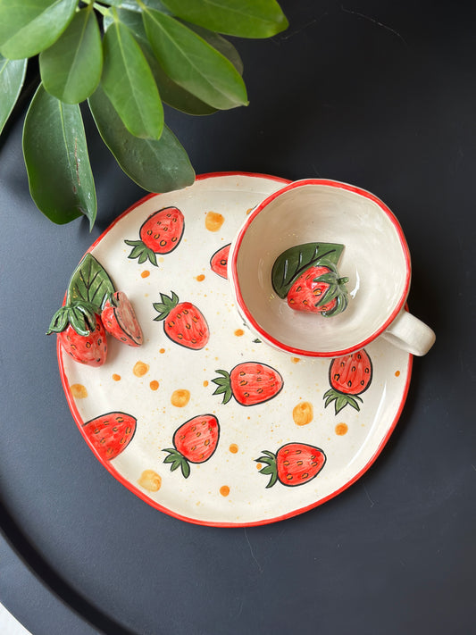 handmade strawberry temple and cup 🍓🌱